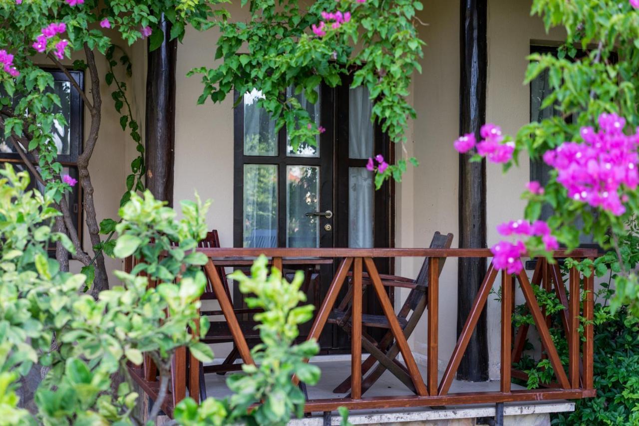 Nerissa Hotel Çıralı Ngoại thất bức ảnh