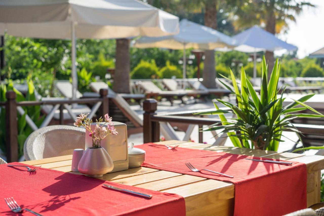 Nerissa Hotel Çıralı Ngoại thất bức ảnh
